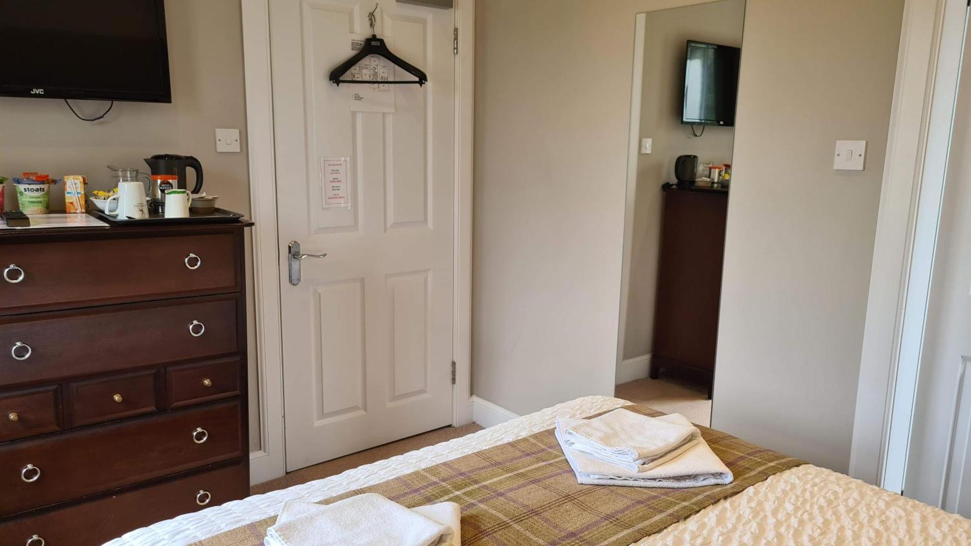 Glenisla Hotel Blairgowrie and Rattray المظهر الخارجي الصورة